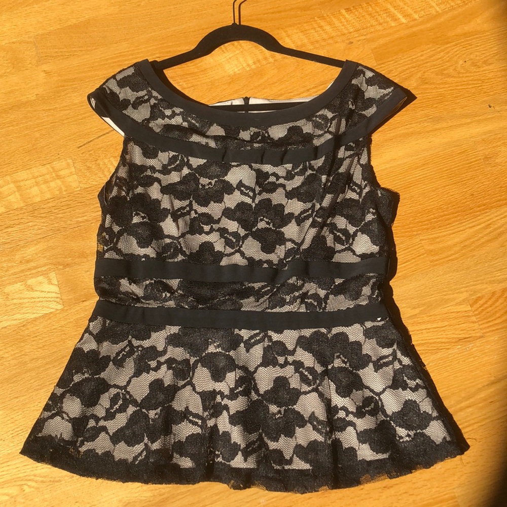 Pretty blouse top for an occasion